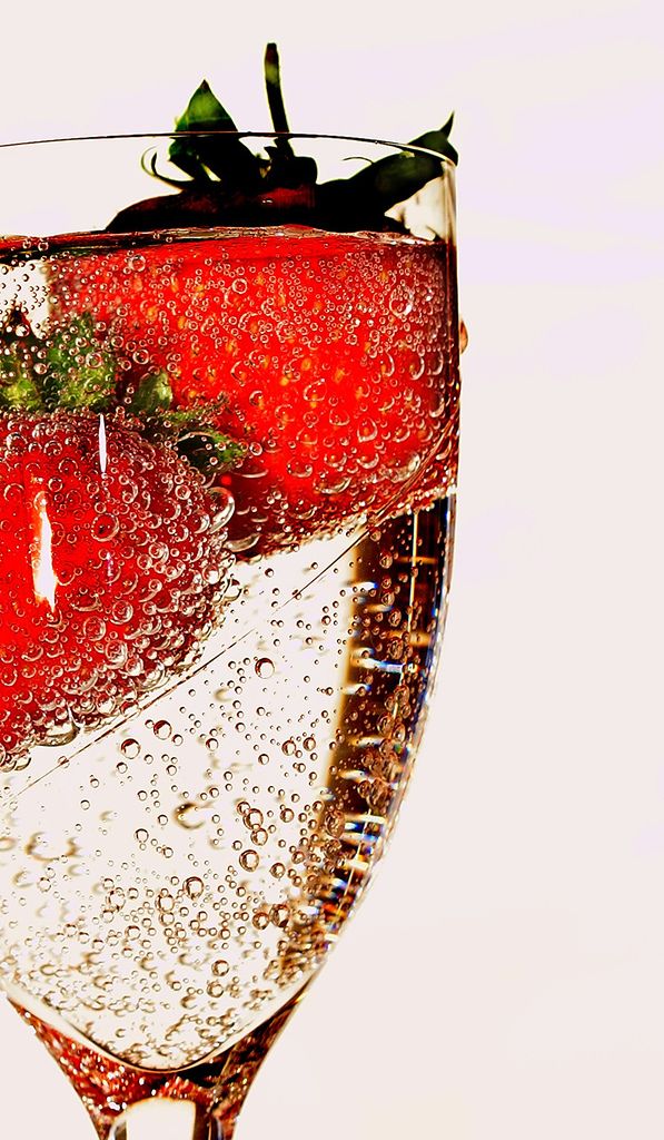 Whipped Body Scrub TYPE Champagne & Strawberries - Image 3